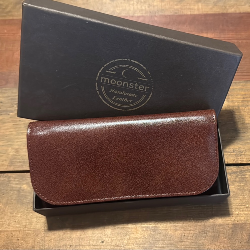 Brown Leather Wallet Card Holder with Polished Finish